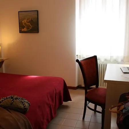 San Rufino Отель Ассизи